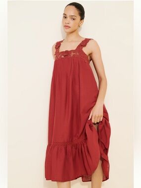 Sleeveless Embroidered Midi Nap Dress